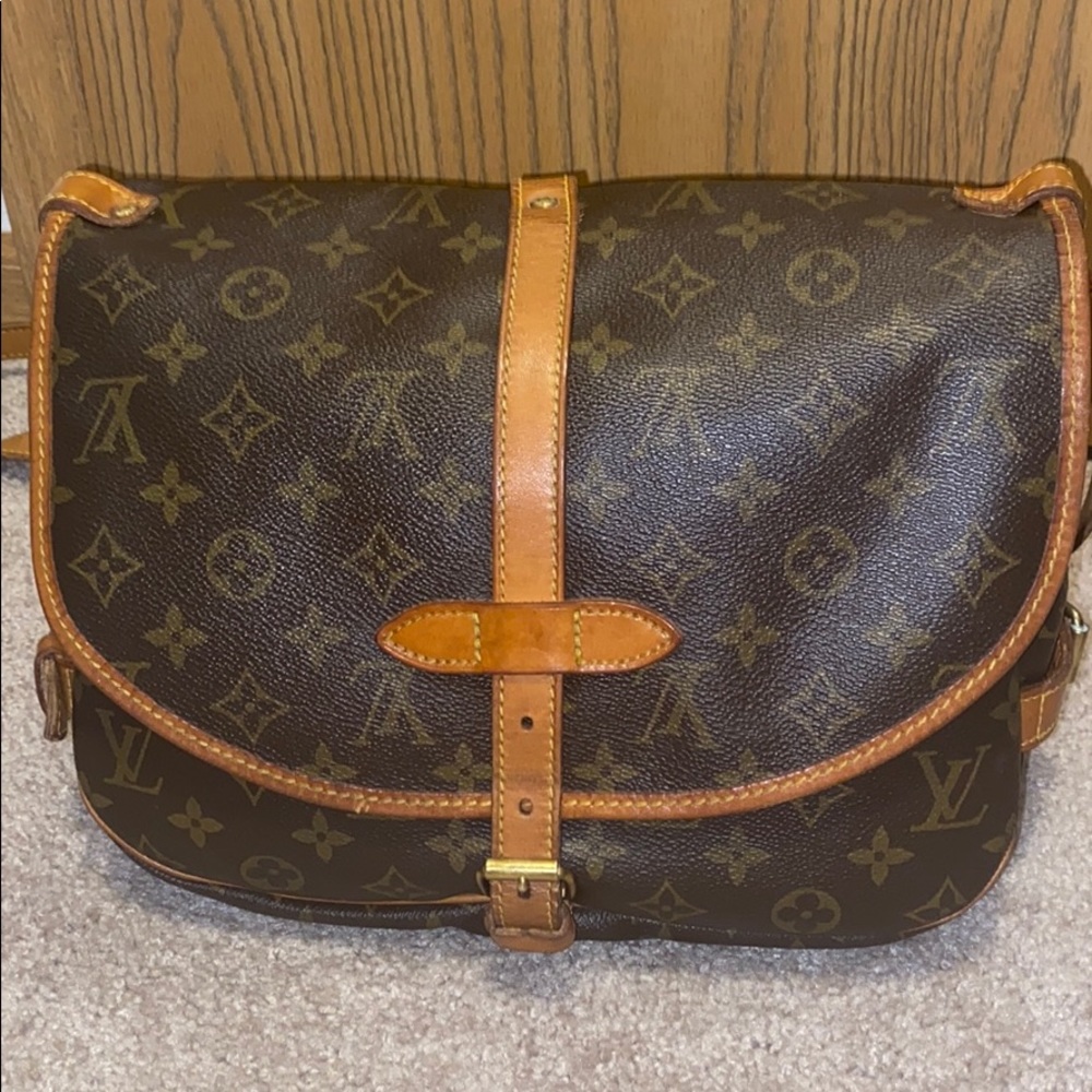 Flore Saumar Monogram Louis Vitton Bag